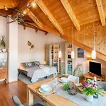 Breitenberger Apartment *